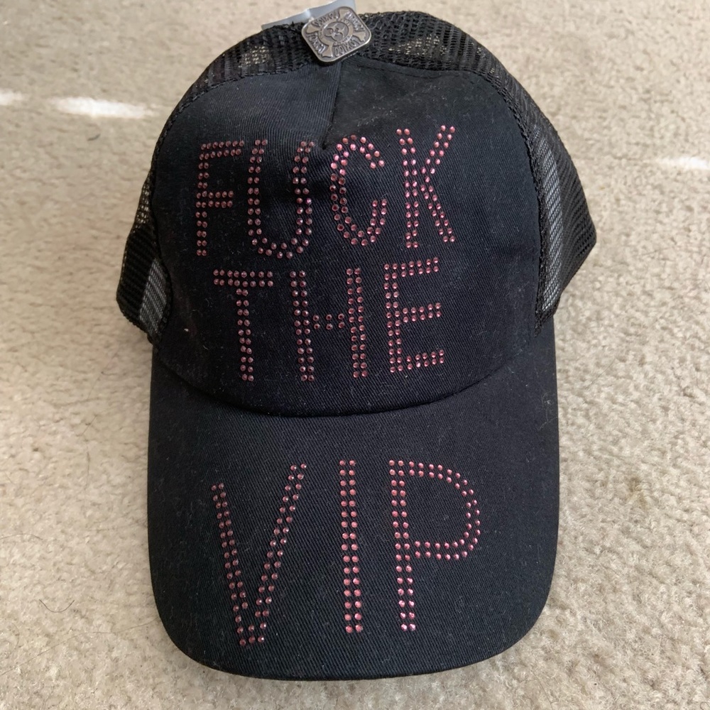 Black VIP cap